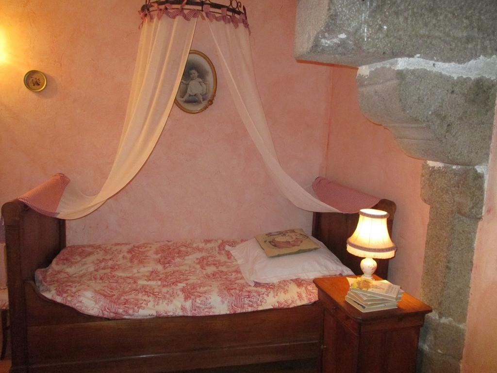 Les Sources Bed & Breakfast Poilley  Eksteriør bilde